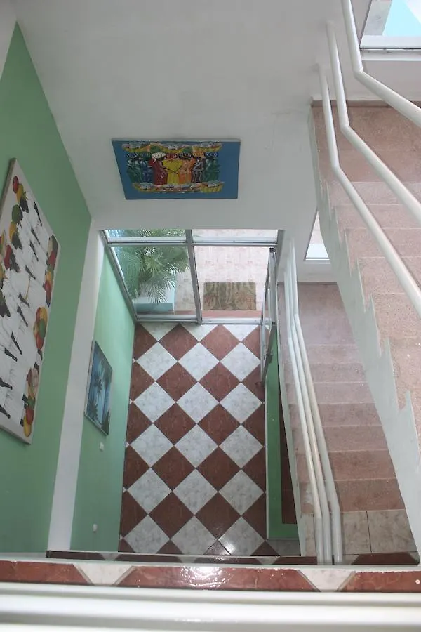 Condo Carla Boca Chica Hotel apartamentowy